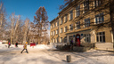 Денег нет: переполненная новосибирская школа останется без нового здания