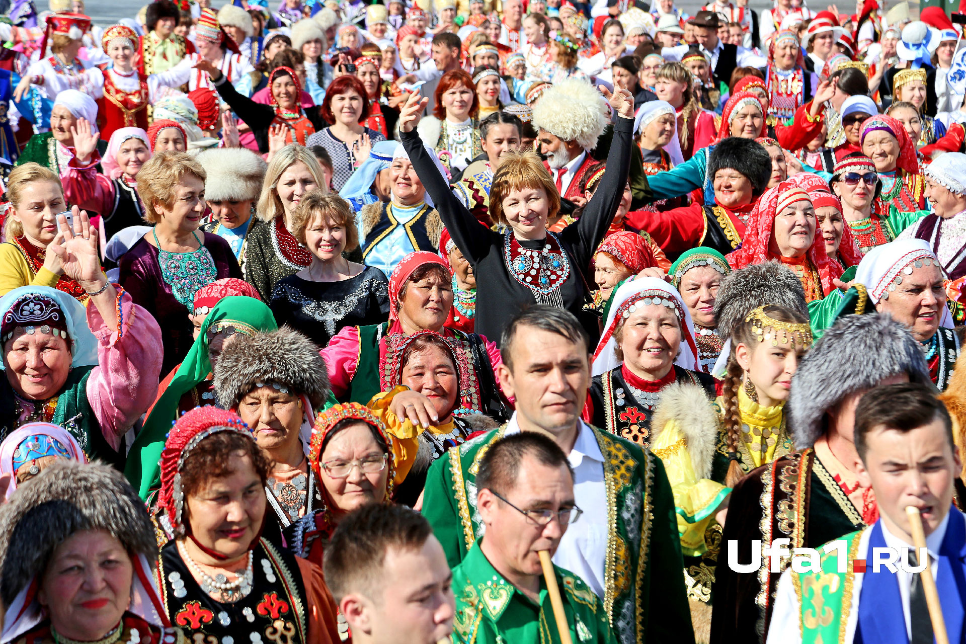 Национальная общность национальный язык. Народы России. Разные народы. Этнические праздники. Народ и нация.