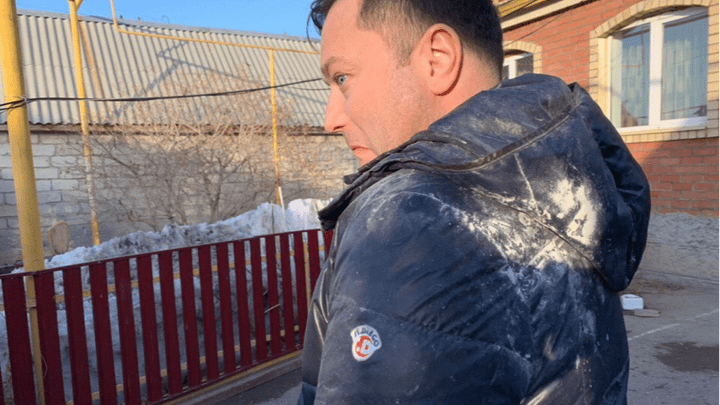 Скончался московский блогер Никита Исаев, которого осыпали мукой в Сибае