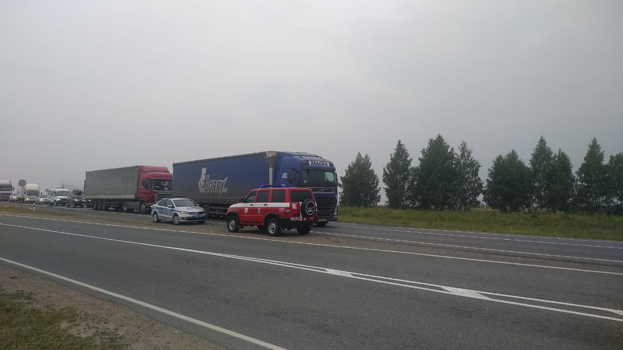 Трасса омск новосибирск. Кафе на трассе Омск Новосибирск. ДТП на Омской трассе около Новосибирска. Пожар на трассе Омск Новосибирск. Авария с КДМ на трассе Иртыш.