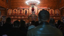 Фото: новосибирцы провели Пасхальную ночь в храме