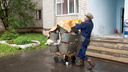 В Ярославле чиновники заставили уборщицу за один день вынести девять этажей мусора