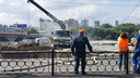 После того как у Макаровского моста в кране-манипуляторе погиб рабочий, возбудили уголовное дело