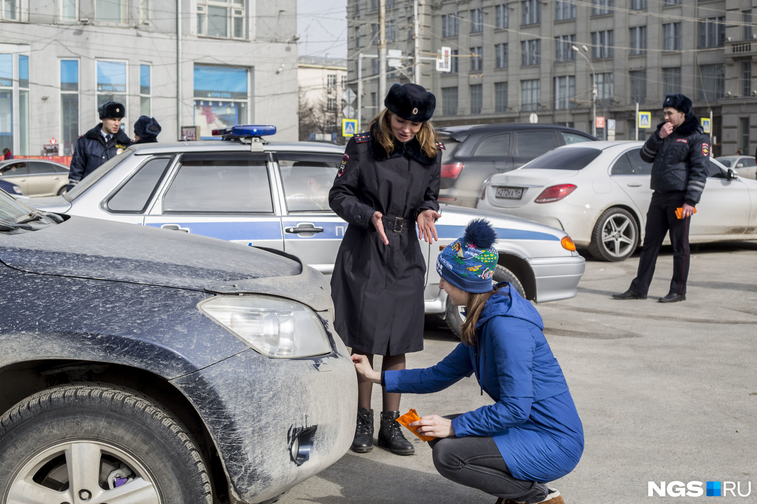 Автоинспекторы обращают внимание не только на грязные знаки, но и на те госномера, в которые владельцы могли внести незаконные изменения