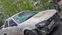 Пьяный и разозленный новосибирец голыми
руками разбил автомобиль жены