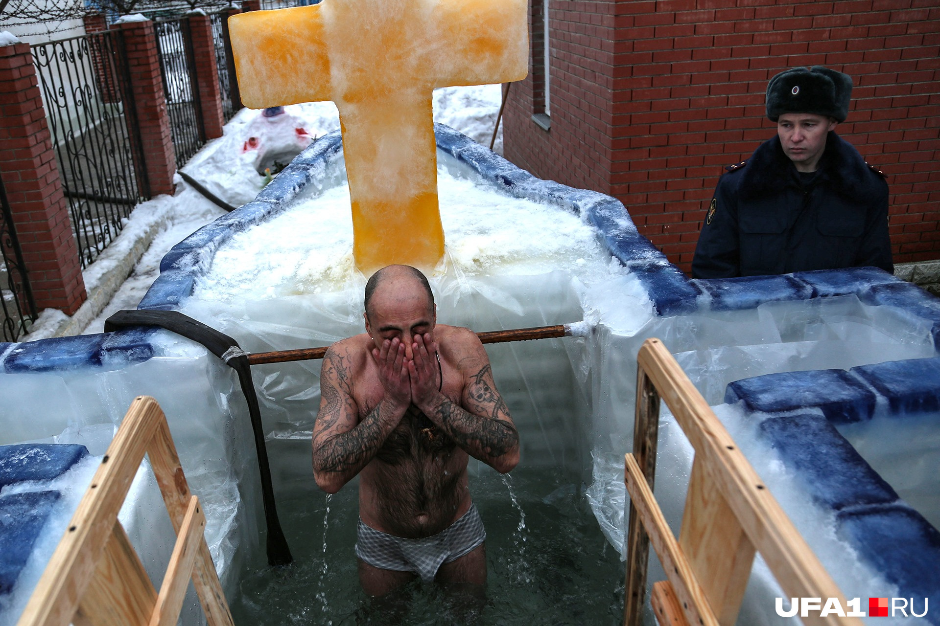 Крещенские купания строгого режима в Уфе