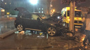 На площади Ленина BMW врезался в столб: автомобиль занесло на мокрой дороге