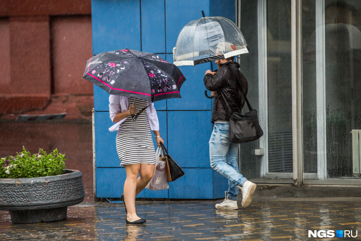 В москве жара и дожди