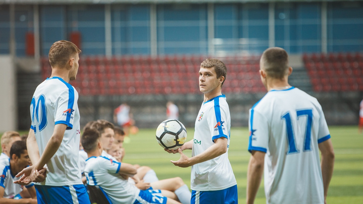 Манеж «Пермь Великая» открыли футбольным матчем «Звезды» и «Урала-2»