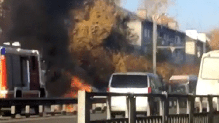 В Нижнем Новгороде на светофоре сгорел автомобиль
