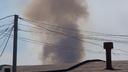 Столб дыма над левым берегом: пожарные выехали тушить свалку у Хилокского рынка (обновлено)
