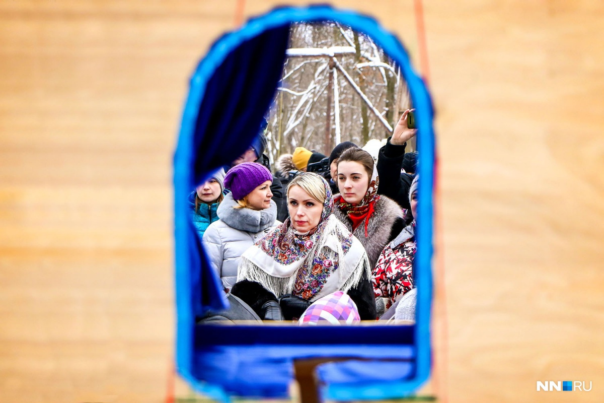 Святочные Гадания И Селфи-Трип: Рассказываем О Главных.