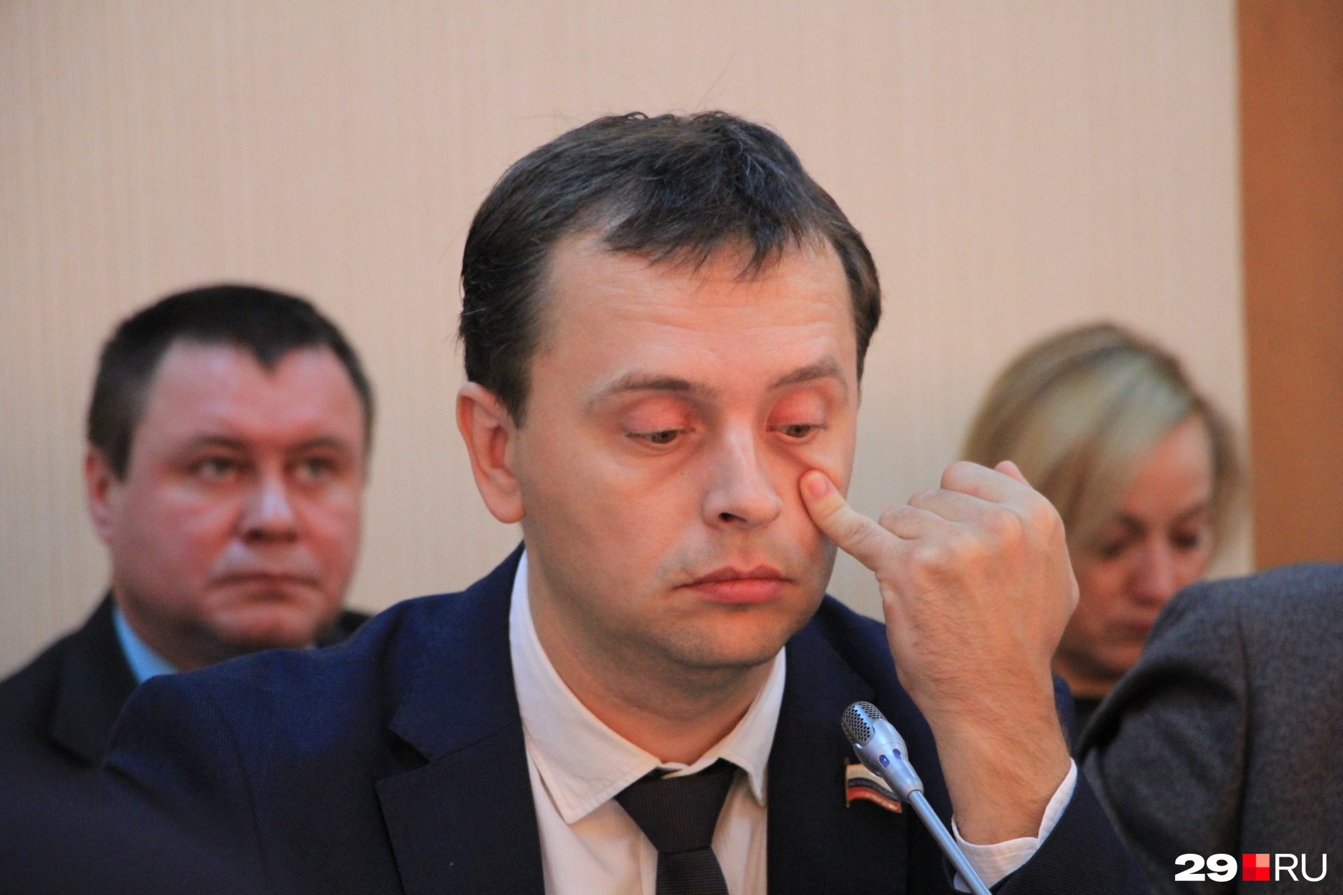 Сергей Пономарев предложил отдать функцию надзора над уборкой улиц частной фирме Сергей Пономарев предложил отдать функцию надзора над уборкой улиц частной фирме
