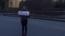 «Вместе с Лениным»: молодые волгоградские коммунисты вышли на пикеты против мусорной реформы