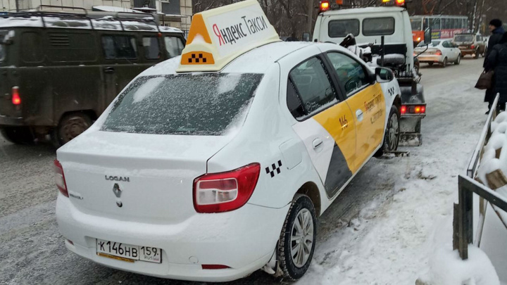 Минтранс и ГИБДД ловят в Перми таксистов-нарушителей
