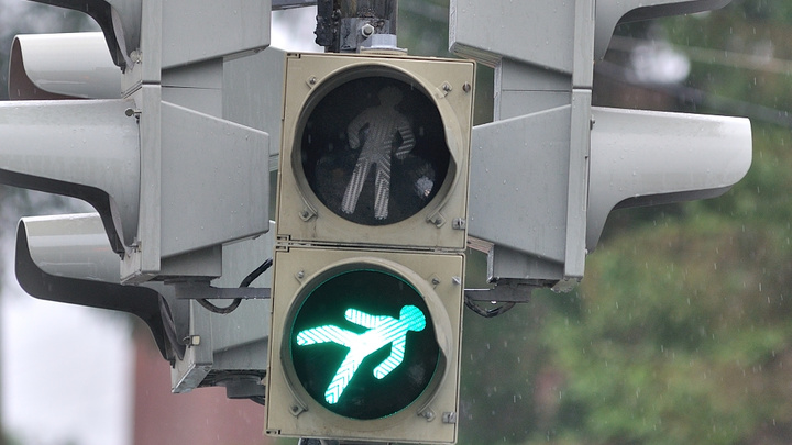 На десяти перекрёстках Екатеринбурга установят новые светофоры