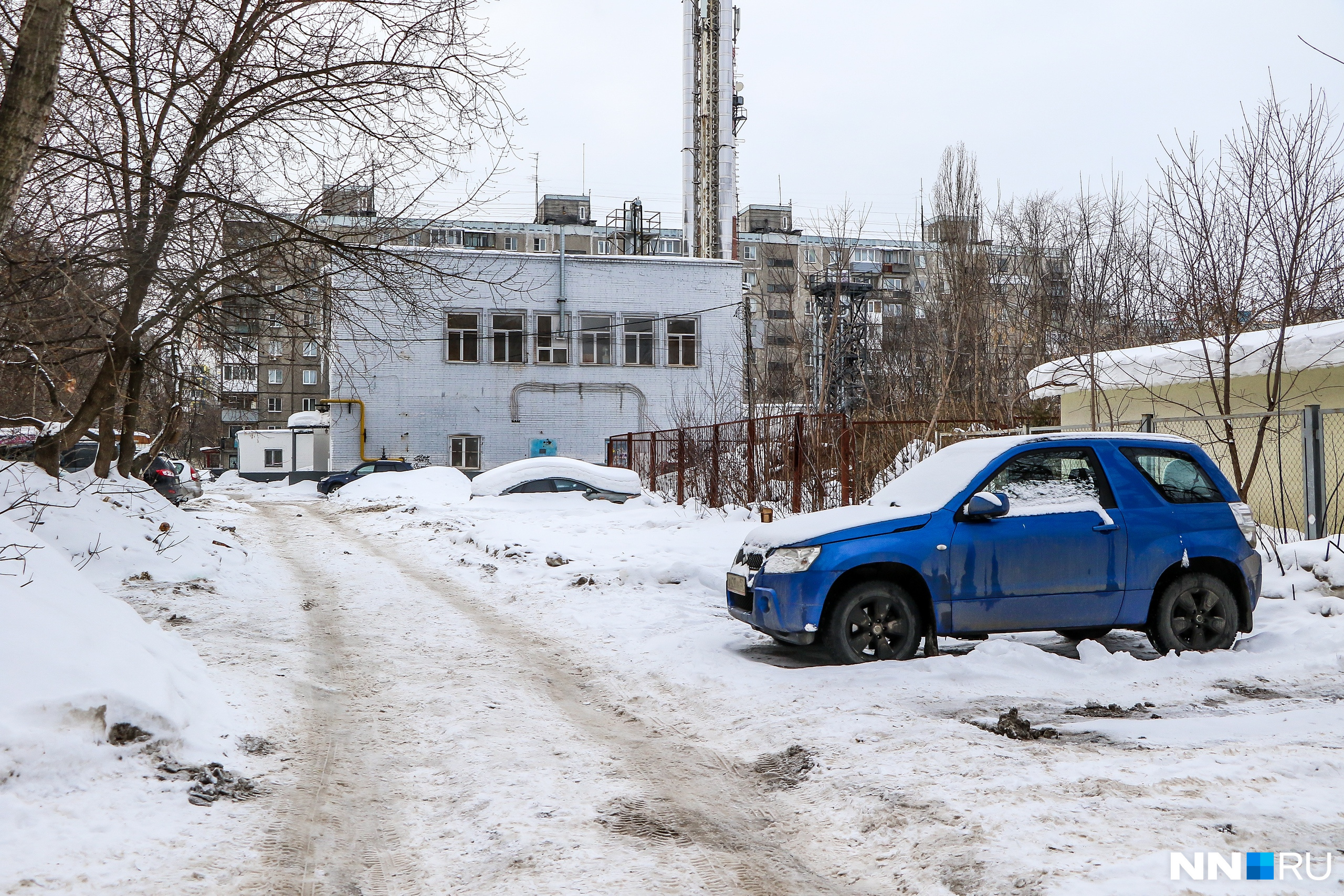 Парковка, на которой началась стрельба Парковка, на которой началась стрельба