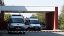 «Умирающий» возле ростовской больницы пациент попал в объектив камеры наружного наблюдения