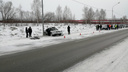 На трассе в Челябинской области машина влетела в столб, погиб мужчина, ранен ребёнок