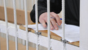 Новосибирца приговорили к обязательным работам за разорванный лист из уголовного дела
