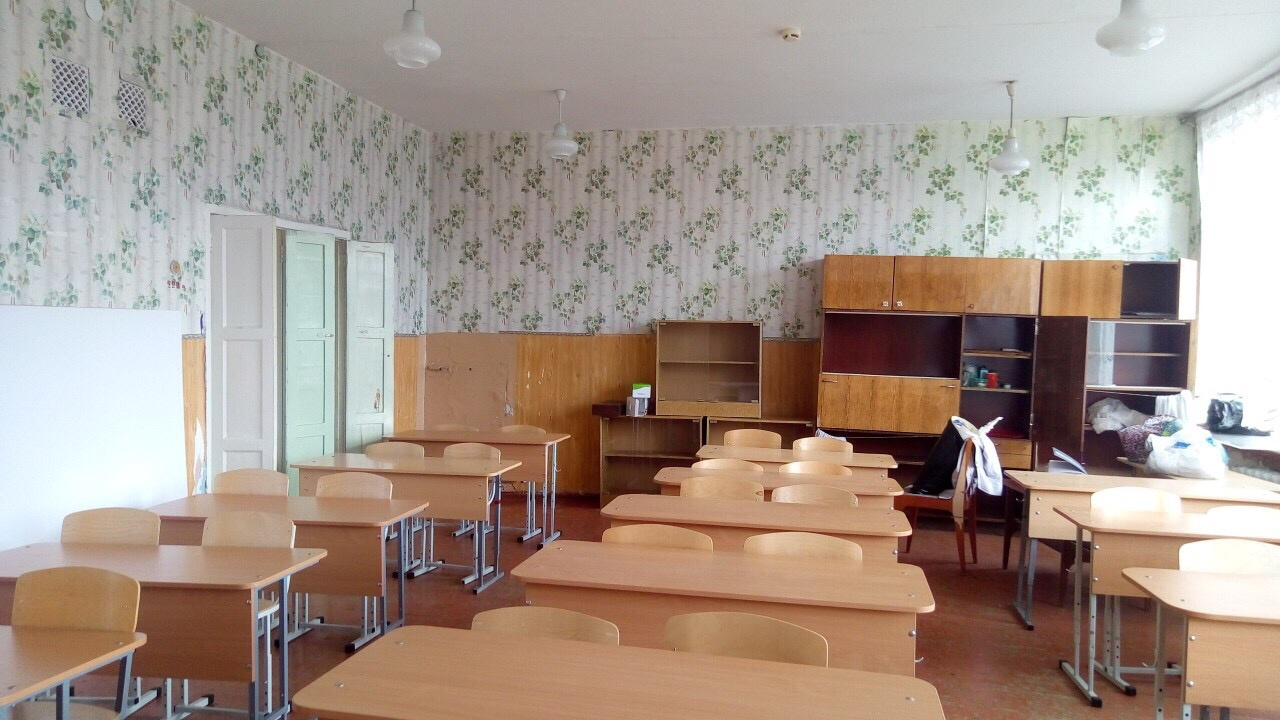 Первое родительское собрание проходило в другом классе Первое родительское собрание проходило в другом классе