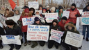 «Они смелые — их надо защищать»: северодвинцы вышли на пикет в поддержку телеканала СТВ