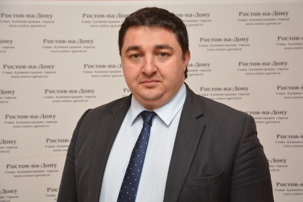 Константин Тихонов — председатель комитета по торговле и бытовому обслуживанию администрации Ростова