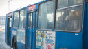 На Коммунальном мосту встали троллейбусы: собирается пробка