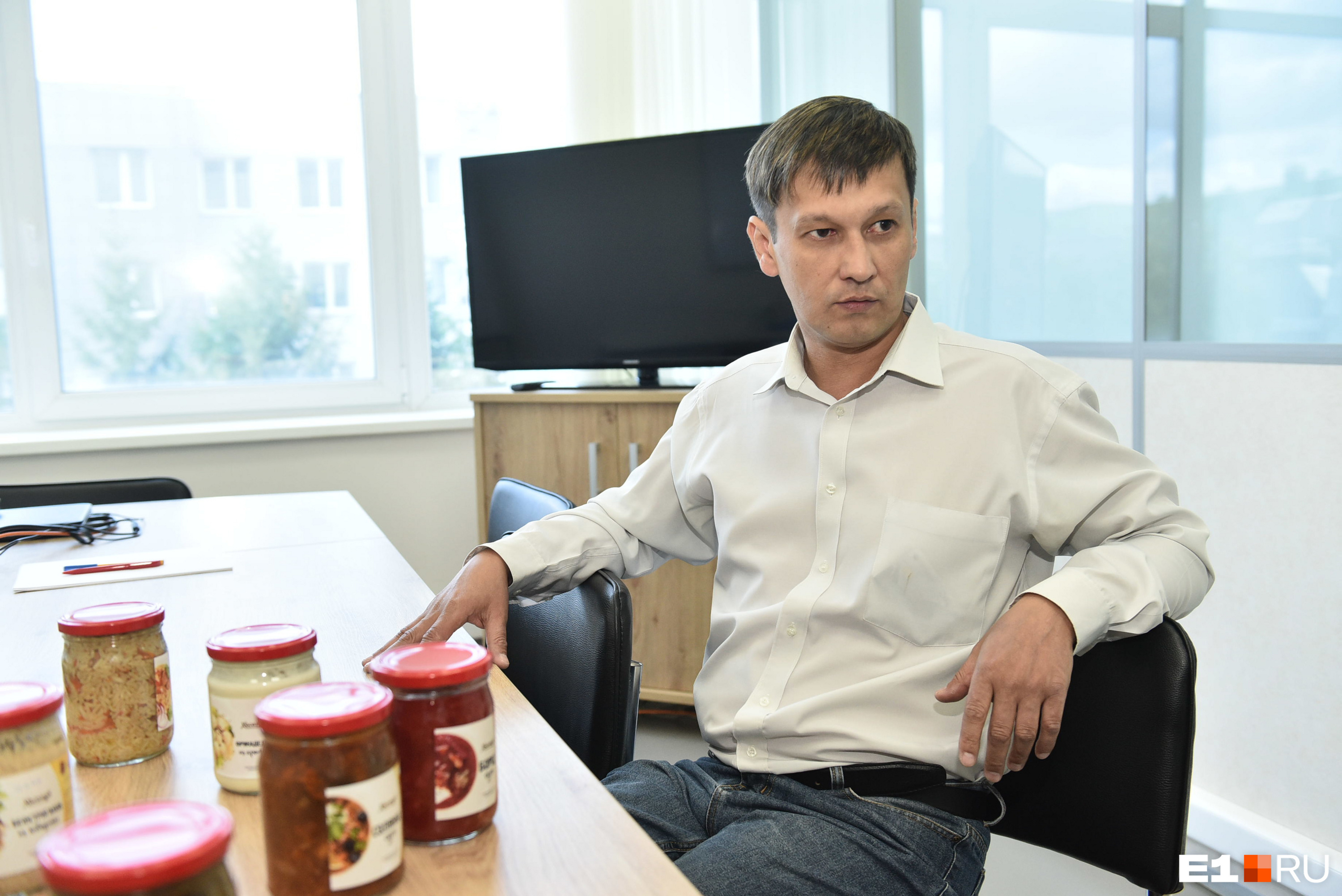 Александр полгода отрабатывал технологию закатывания плова в банки 