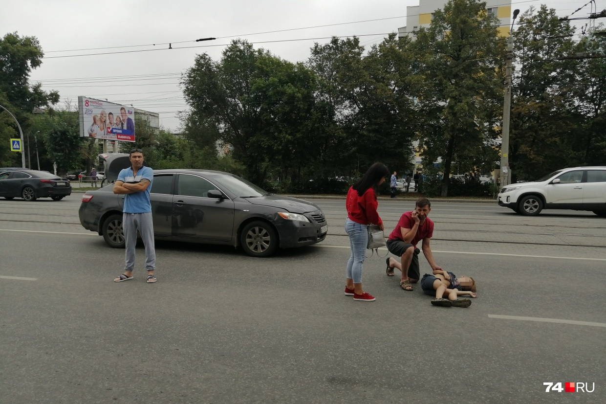 Авария произошла на отрезке улицы Кирова между Калинина и Братьев Кашириных 19 августа Авария произошла на отрезке улицы Кирова между Калинина и Братьев Кашириных 19 августа