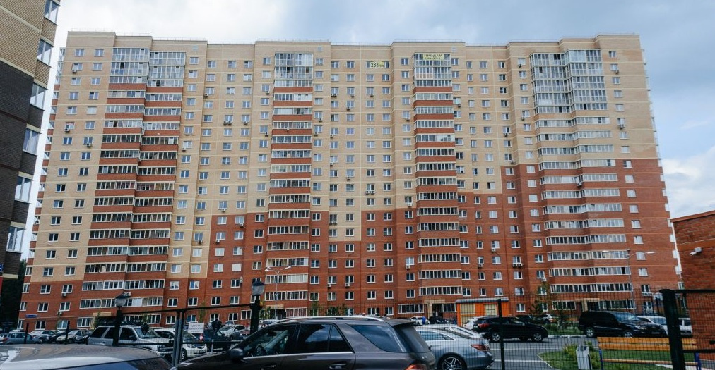 Высотка на Бейвеля, 14 оказалась лидером по числу квартир, выставленных на продажу Высотка на Бейвеля, 14 оказалась лидером по числу квартир, выставленных на продажу