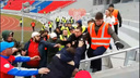 На разгромном матче «Енисея» с «Краснодаром» болельщики напали на стюардов и полицейского