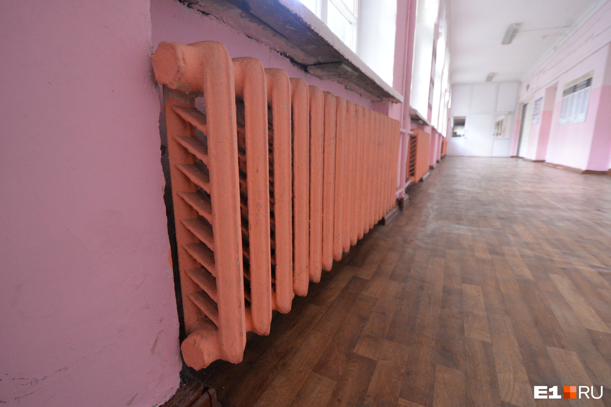 Еще немного «было — стало»: так выглядел обычный школьный коридор в здании сталинской постройки