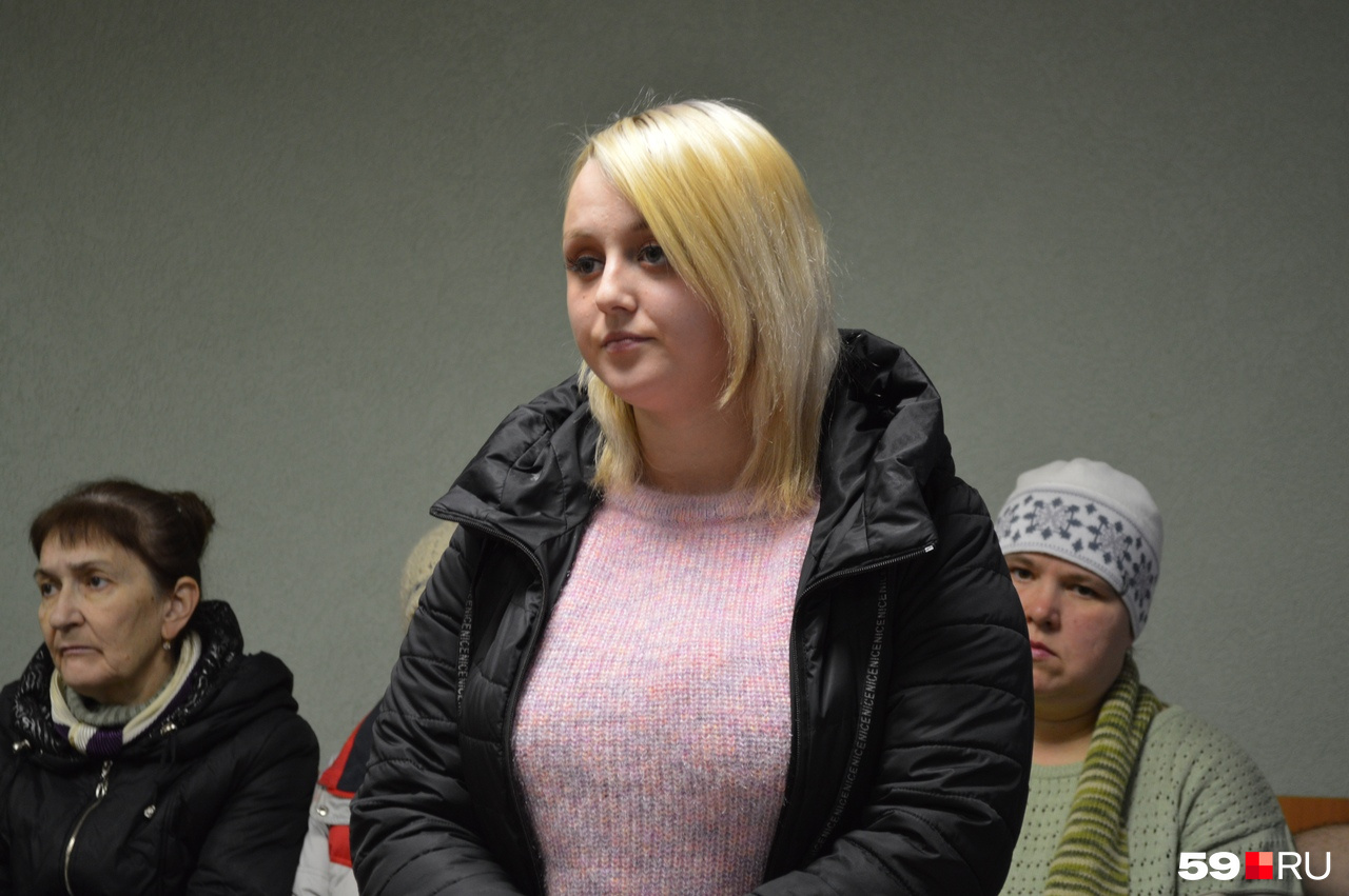 Анастасия Соболева потеряла на пожаре маму и двухлетнего брата