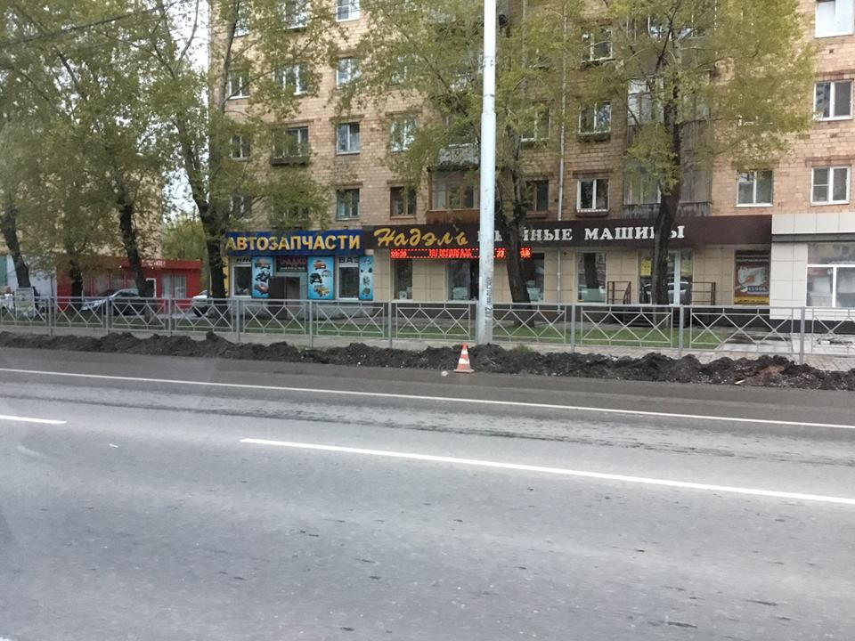Сегодня бордюры на ПЖ уже начали менять Сегодня бордюры на ПЖ уже начали менять