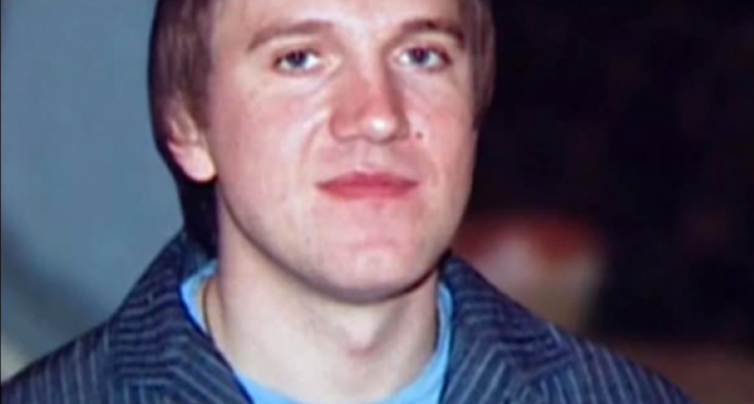 В 2005 году Радченко пытались расстрелять прямо в центре Новосибирска — он получил шесть пуль, но ему удалось выжить 