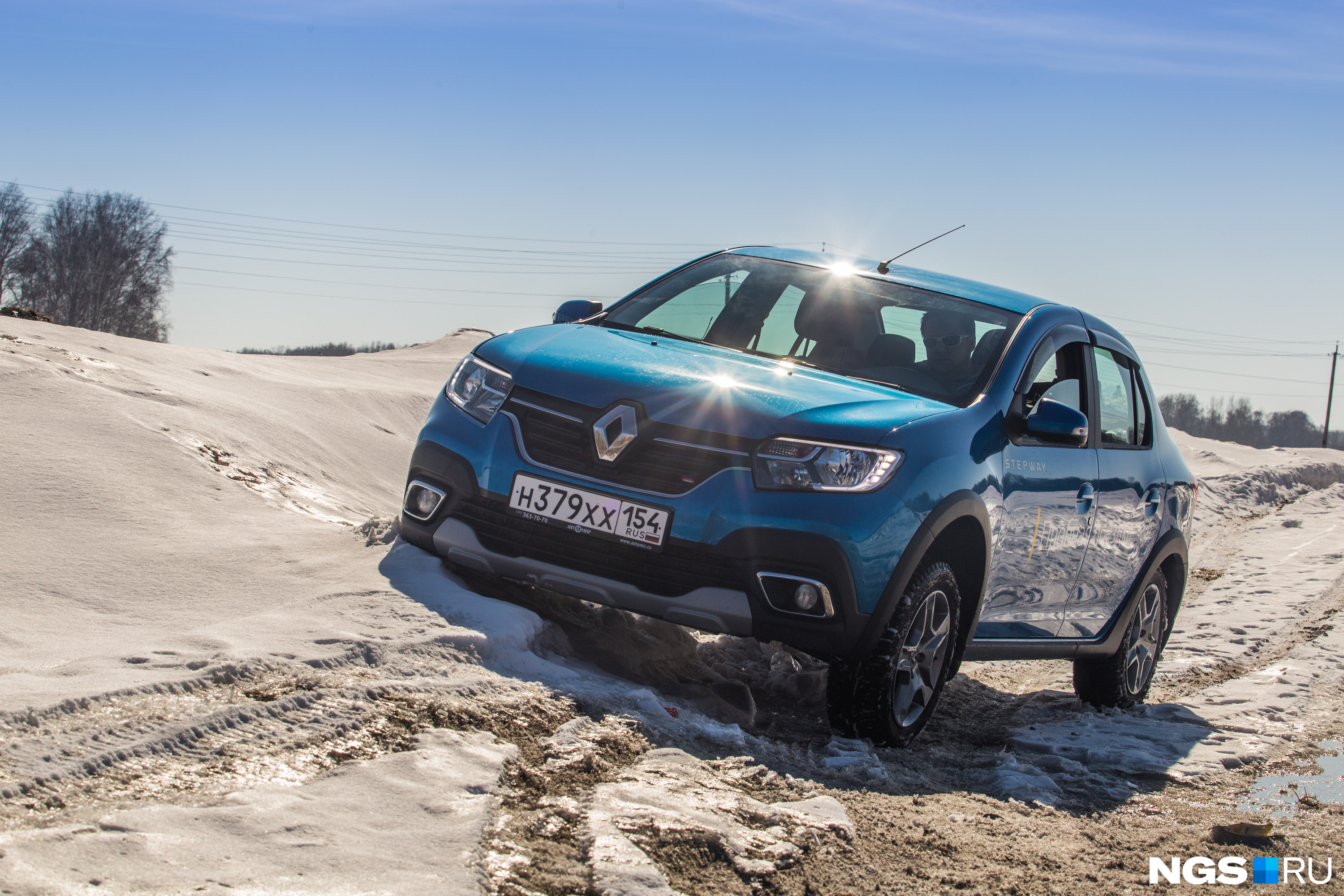 Renault logan stepway. Рено Логан степвей 2019. Логан степвей драйв. Логан степвей 21. Renault Logan Stepway 2019.