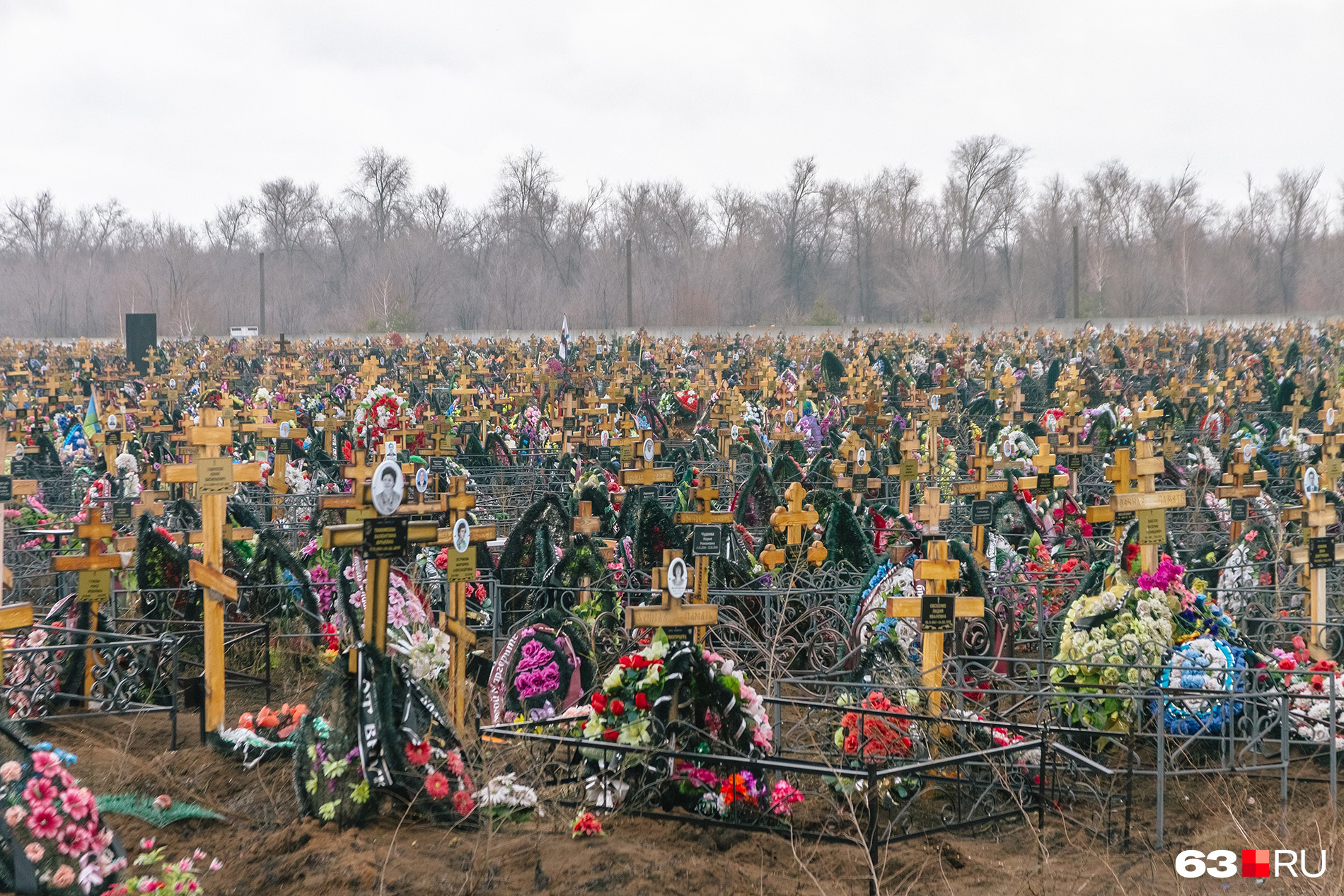 Сколько кладбищ в городе. Городское кладбище Самара. Городское кладбище Можга. Новое кладбище Ставрополь. Современное кладбище.