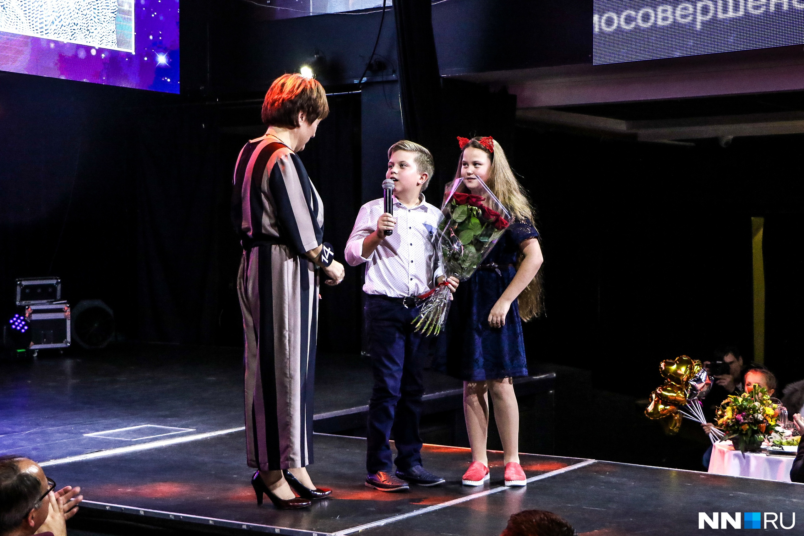 Участниц пришли поддержать близкие люди Участниц пришли поддержать близкие люди