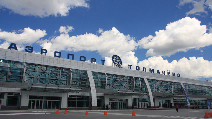 Краснояркам в аэропорту выдали два билета на одно место в самолете