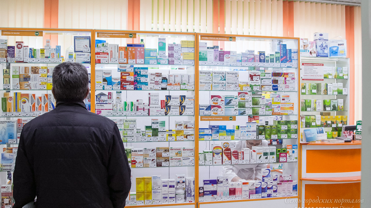 ФАС заставит аптеки предлагать покупателям дешёвые аналоги дорогих лекарств