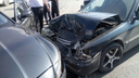 Перепутавшая педали девушка разбила «Ягуар» на выезде из автосалона