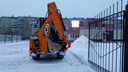 «Пробки пошли на спад»: дороги в Челябинске после ночного снегопада вновь «забыли» почистить