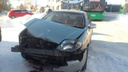 Не поделили дорогу: Toyota влетела в троллейбус с пассажирами на улице Кирова