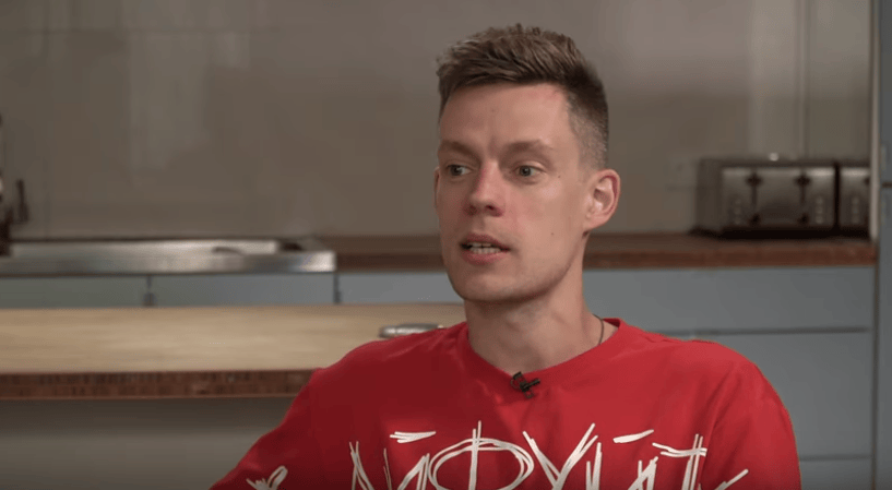 Юрий Дудь — российский журналист и видеоблогер Юрий Дудь — российский журналист и видеоблогер