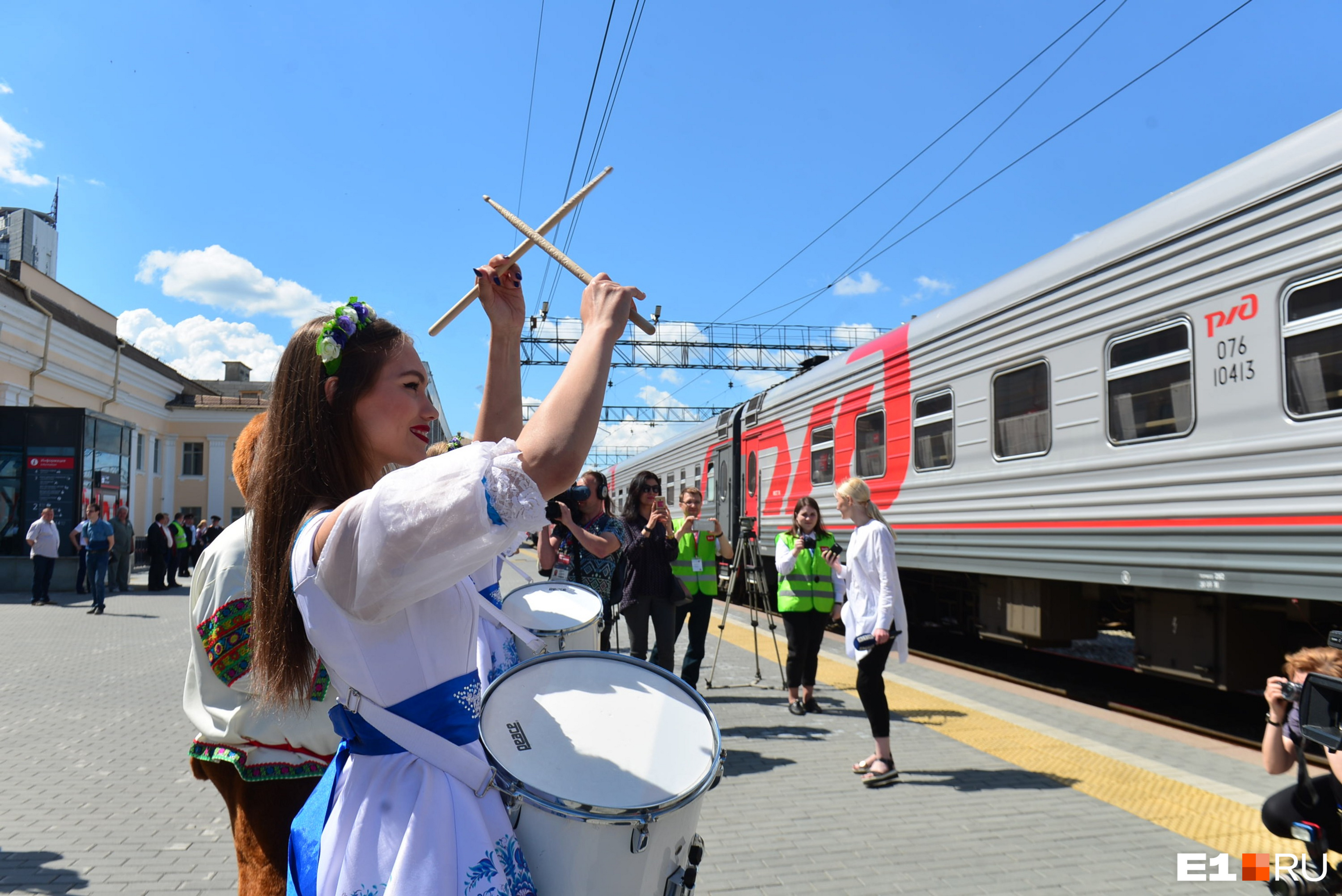 Можно ли приехать на поезде. Приехали в Екатеринбург. Фото как приедет в Екатеринбург.