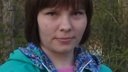 В Новосибирске ищут женщину в розовой вязаной шапке