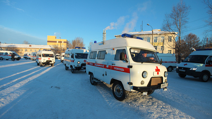 В Челябинской области недовольные зарплатой сотрудники скорой помощи выходят на пикет