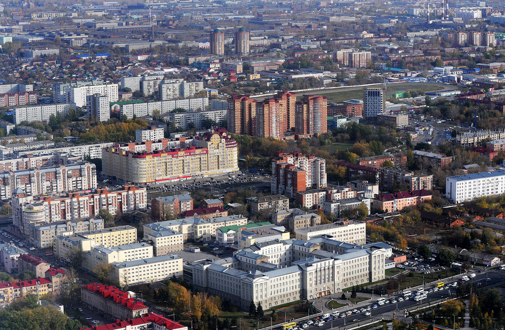 Метры в центре. Ленинградская площадь Омск фото сверху.