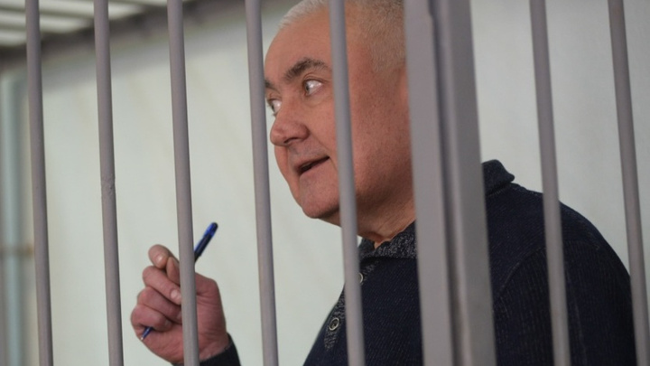 Следователи завели еще одно уголовное дело о взятке на начальника Свердловской железной дороги